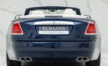 Rolls-Royce Dawn V12 10
