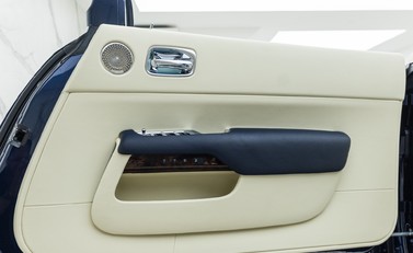 Rolls-Royce Dawn V12 17