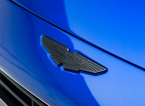 Aston Martin V12 Vantage Roadster 32