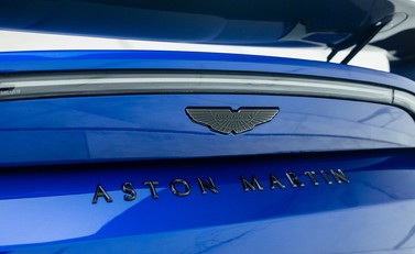 Aston Martin V12 Vantage Roadster 47