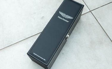 Aston Martin V12 Vantage Roadster 50