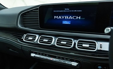Mercedes-Benz GLS 600 Maybach 22