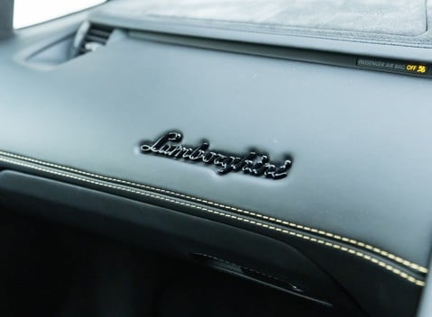 Lamborghini Aventador S LP 740-4 20