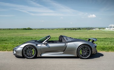 Porsche 918 Spyder 7