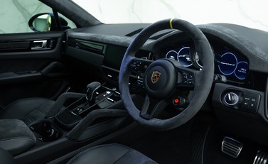 Porsche Cayenne Turbo GT 9