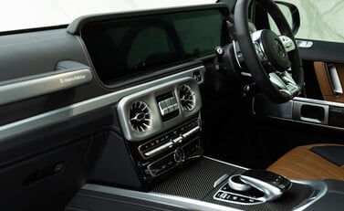 Mercedes-Benz G Class AMG G63 18