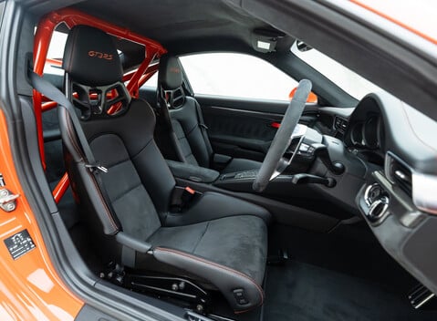 Porsche 911 GT3 RS (991) 9