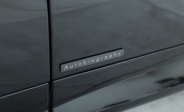 Land Rover Range Rover Sport P550e Autobiography 27
