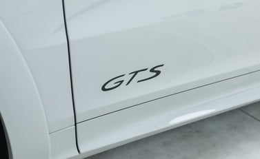Porsche Cayenne GTS Coupe 27