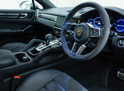 Porsche Cayenne GTS Coupe 8