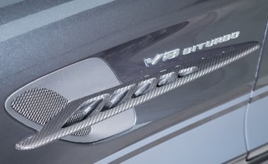 Mercedes-Benz AMG GT R PRO 34