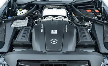 Mercedes-Benz AMG GT R PRO 51