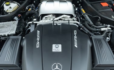 Mercedes-Benz AMG GT R PRO 52