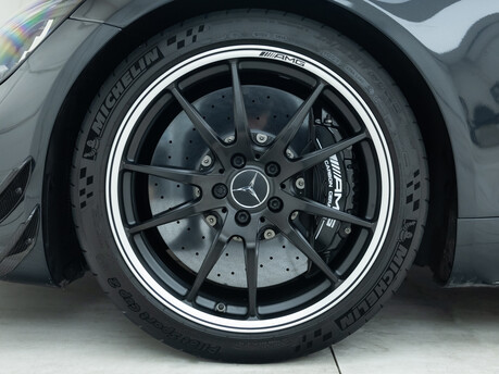 Mercedes-Benz AMG GT R PRO