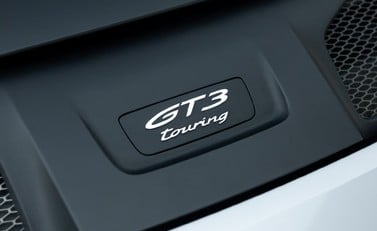 Porsche 911 GT3 Touring (992) 31
