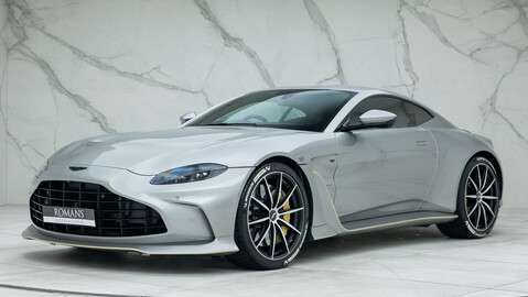 Aston Martin V12 Vantage 