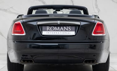 Rolls-Royce Dawn Black Badge 8