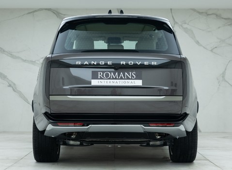 Land Rover Range Rover P460e SE 5