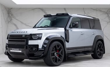 Land Rover Defender 110 D300 HSE Hard Top URBAN 1
