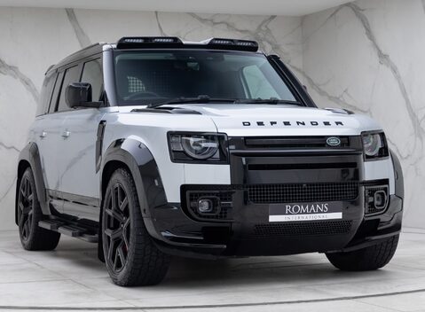 Land Rover Defender 110 D300 HSE Hard Top URBAN 6