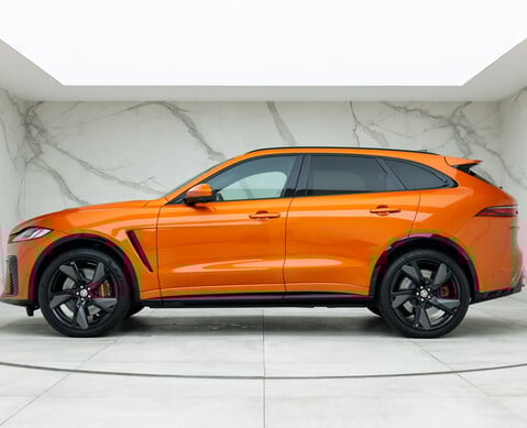 Jaguar F-Pace SVR