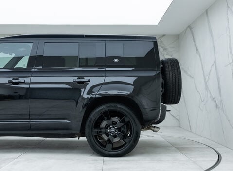 Land Rover Defender 110 V8 31