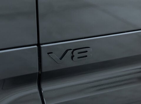 Land Rover Defender 110 V8 28