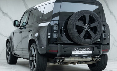 Land Rover Defender 110 V8 7