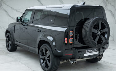 Land Rover Defender 110 V8 8