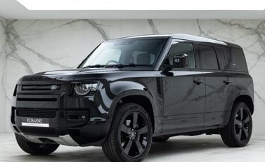 Land Rover Defender 110 V8 1