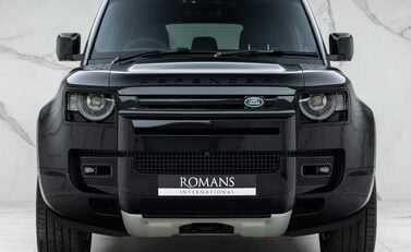 Land Rover Defender 110 V8 4