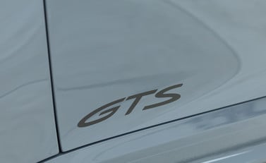 Porsche 911 Targa 4 GTS (992) 34