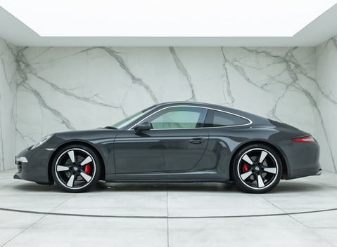 Porsche 911 50th Anniversary Edition (991) 2