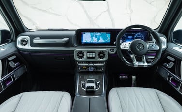 Mercedes-Benz G Class AMG G63 Carbon Edition 20