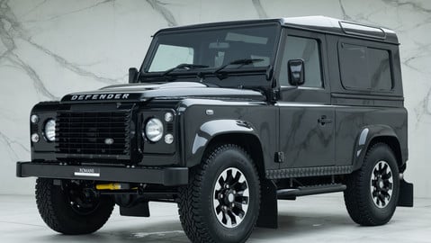 Land Rover Defender 90 XS 