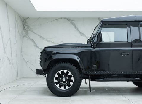 Land Rover Defender 90 XS 38
