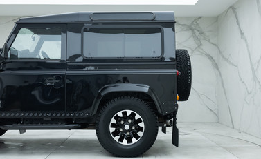 Land Rover Defender 90 XS 39