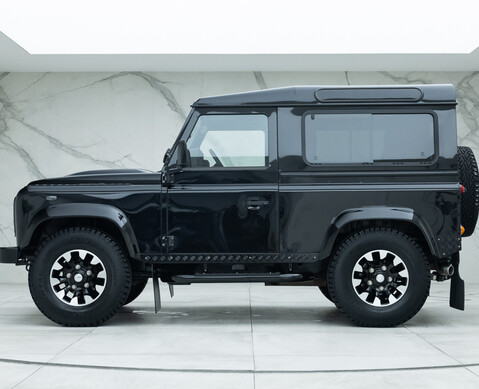Land Rover Defender 90 XS