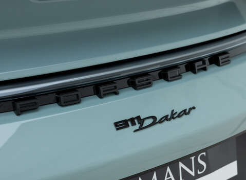 Porsche 911 Dakar 42