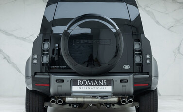 Land Rover Defender 110 V8 Carpathian Edition 5