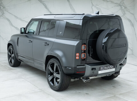 Land Rover Defender 110 V8 Carpathian Edition 9