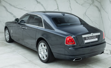 Rolls-Royce Ghost V12 9