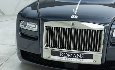 Rolls-Royce Ghost V12 40