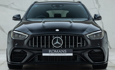 Mercedes-Benz C63 S AMG E Performance Estate Night Edition 4