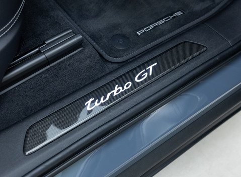 Porsche Cayenne Turbo GT 23