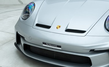 Porsche 911 GT3 Touring (992) 24