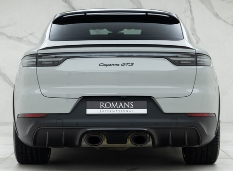 Porsche Cayenne GTS 5