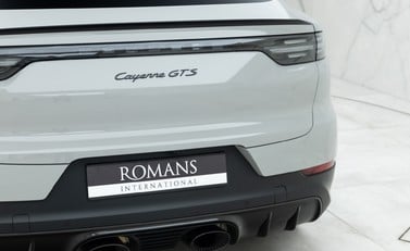 Porsche Cayenne GTS 23