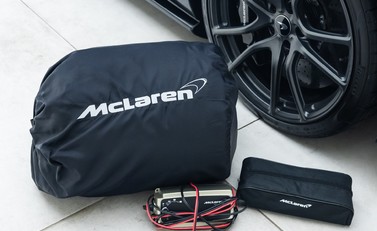 McLaren 570 GT MSO Black Collection 39
