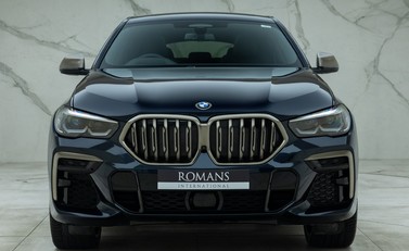 BMW X6 M50i 4